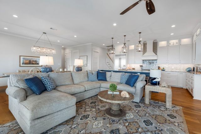 14432 Spyglass Circle, Galveston, TX 77554