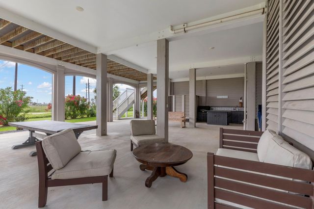 14432 Spyglass Circle, Galveston, TX 77554