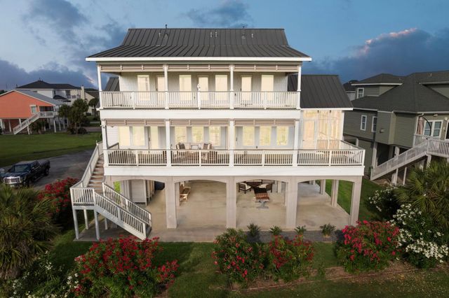 14432 Spyglass Circle, Galveston, TX 77554