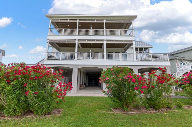 14432 Spyglass Circle, Galveston, TX 77554