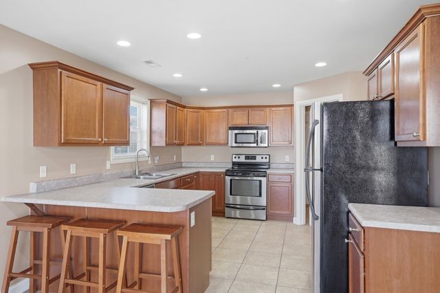 5809 MAHON DR, Columbia, MO 65201