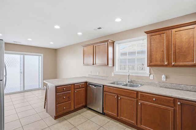 5809 MAHON DR, Columbia, MO 65201