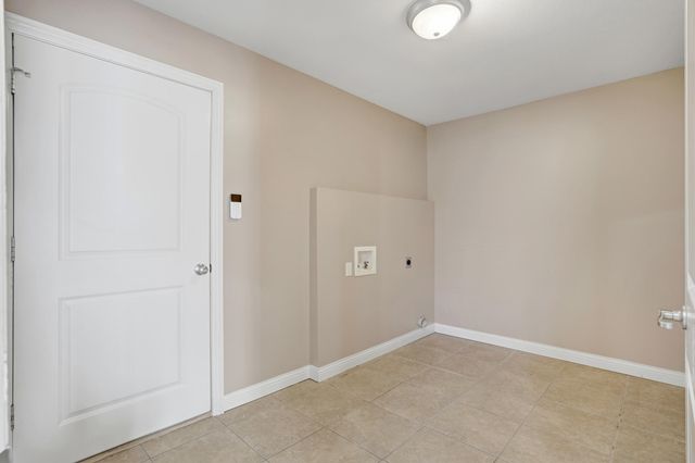 5809 MAHON DR, Columbia, MO 65201