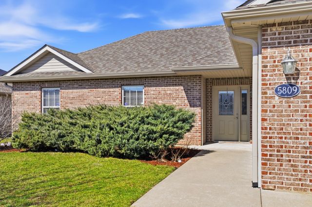 5809 MAHON DR, Columbia, MO 65201