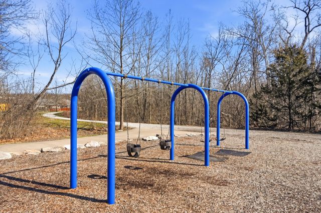 5809 MAHON DR, Columbia, MO 65201