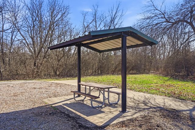 5809 MAHON DR, Columbia, MO 65201