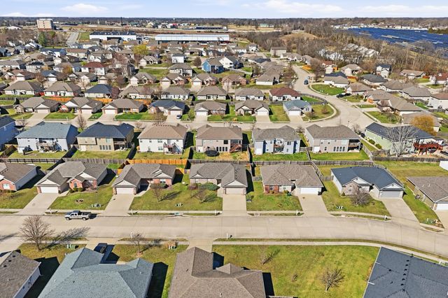 5809 MAHON DR, Columbia, MO 65201