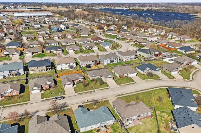 5809 MAHON DR, Columbia, MO 65201