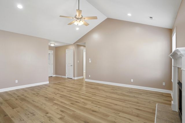 5809 MAHON DR, Columbia, MO 65201