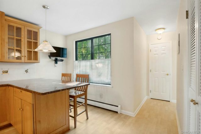 21 Foxwood Drive 2, Pleasantville, NY 10570