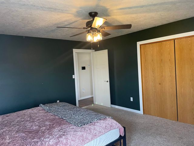 2320 SW 5th Ave, Minot, ND 58701