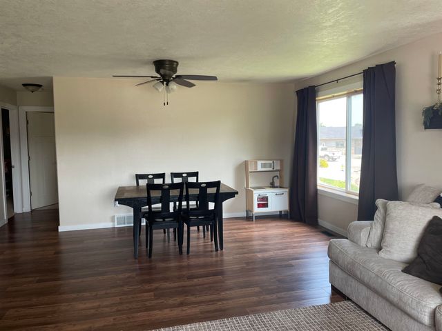 2320 SW 5th Ave, Minot, ND 58701
