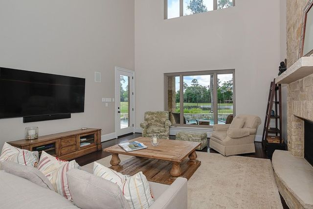 3 Player Vista, The Woodlands, TX 77382