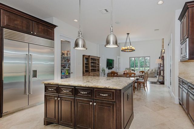 3 Player Vista, The Woodlands, TX 77382