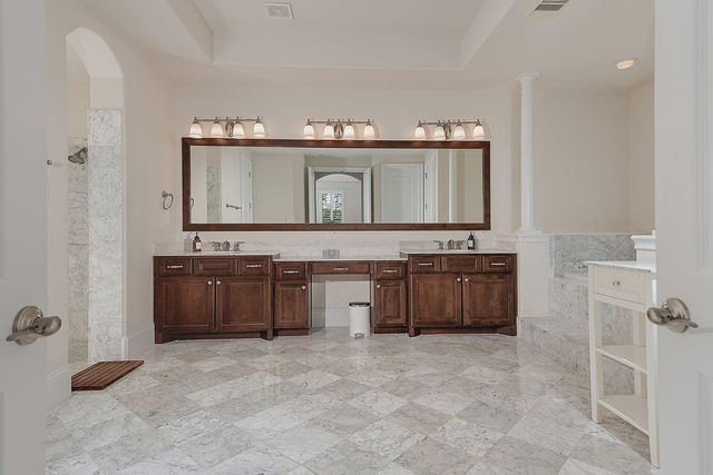 3 Player Vista, The Woodlands, TX 77382