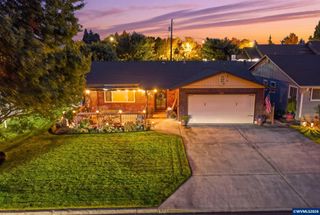 1700 Rainier Rd, Woodburn, OR 97071