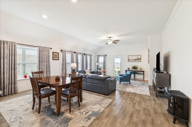 15023 Gulfstream Park Avenue, Mont Belvieu, TX 77523