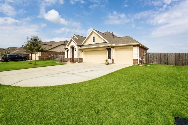 15023 Gulfstream Park Avenue, Mont Belvieu, TX 77523
