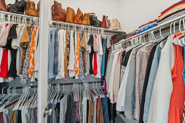 15023 Gulfstream Park Avenue, Mont Belvieu, TX 77523