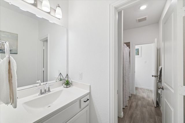 15023 Gulfstream Park Avenue, Mont Belvieu, TX 77523