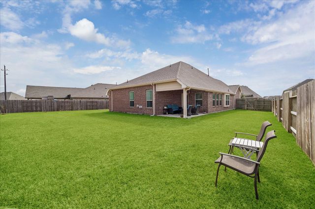 15023 Gulfstream Park Avenue, Mont Belvieu, TX 77523