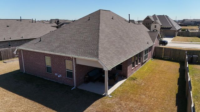 15023 Gulfstream Park Avenue, Mont Belvieu, TX 77523