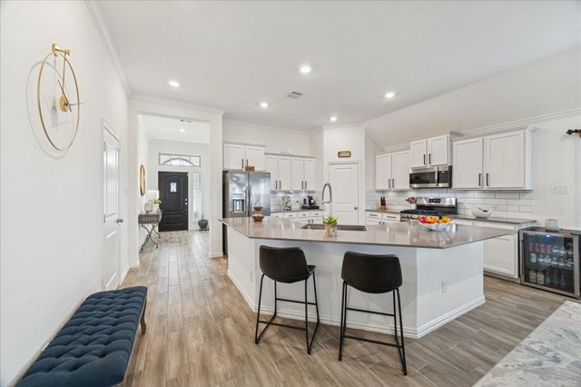 15023 Gulfstream Park Avenue, Mont Belvieu, TX 77523