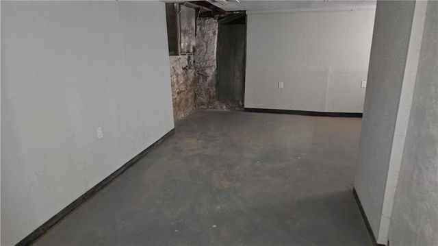 402 Van Brunt Boulevard, Kansas City, MO 64124