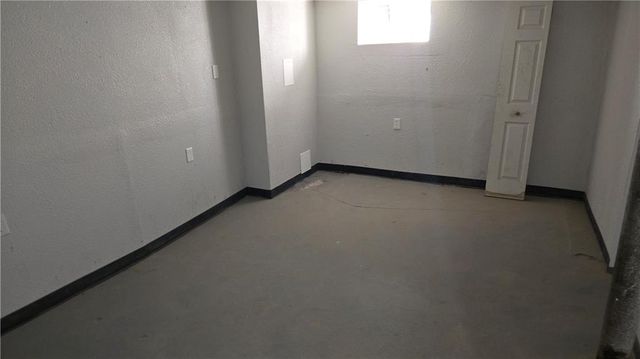 402 Van Brunt Boulevard, Kansas City, MO 64124