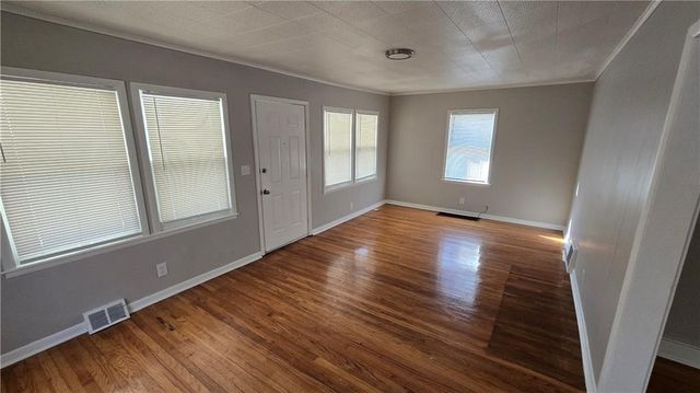 402 Van Brunt Boulevard, Kansas City, MO 64124