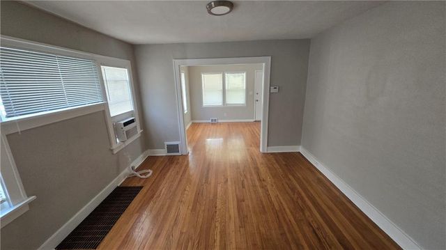 402 Van Brunt Boulevard, Kansas City, MO 64124