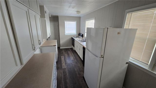 402 Van Brunt Boulevard, Kansas City, MO 64124