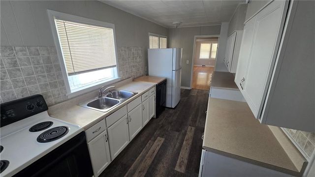 402 Van Brunt Boulevard, Kansas City, MO 64124