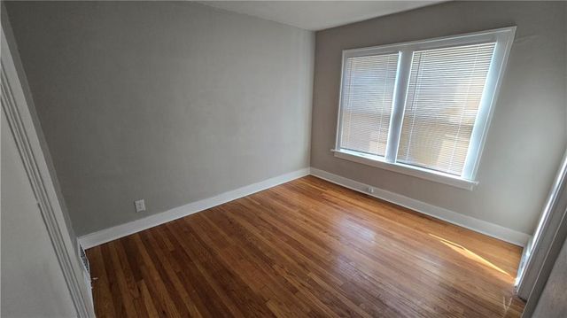 402 Van Brunt Boulevard, Kansas City, MO 64124