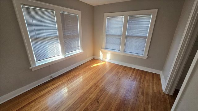 402 Van Brunt Boulevard, Kansas City, MO 64124