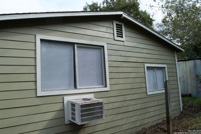 521 polaris, San Antonio, TX 78203