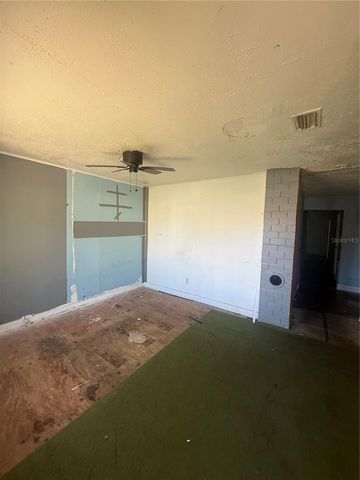 9212 N BROOKS STREET, Tampa, FL 33612