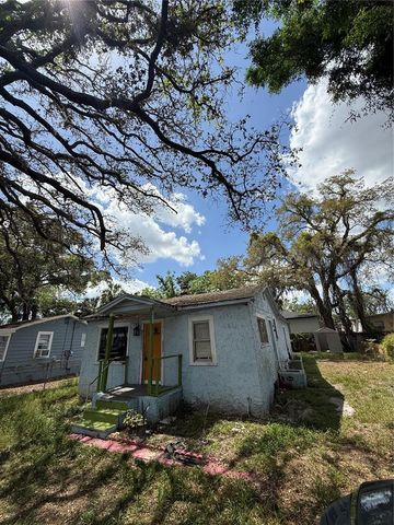 9212 N BROOKS STREET, Tampa, FL 33612