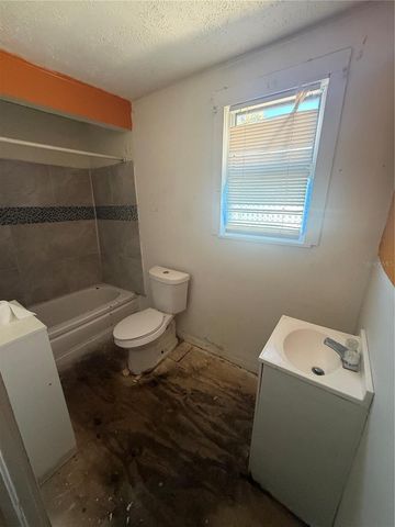 9212 N BROOKS STREET, Tampa, FL 33612