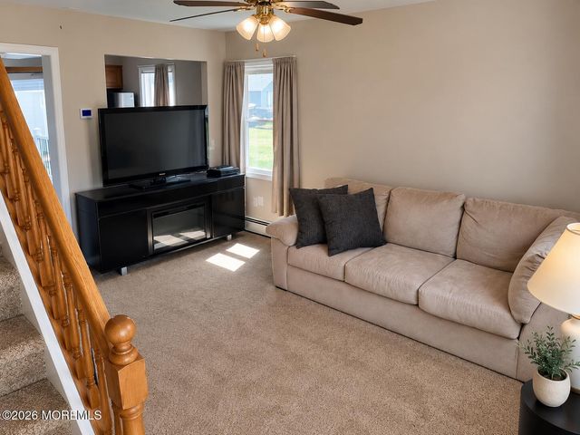 58 Compton Avenue, Hazlet, NJ 07734