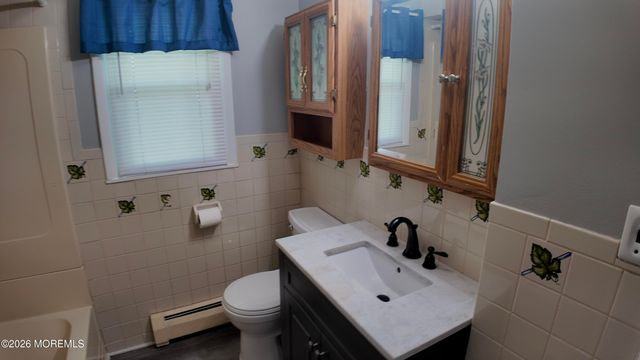 58 Compton Avenue, Hazlet, NJ 07734
