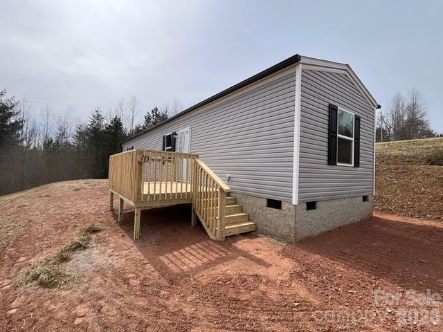 30 Southern Way, Nebo, NC 28761
