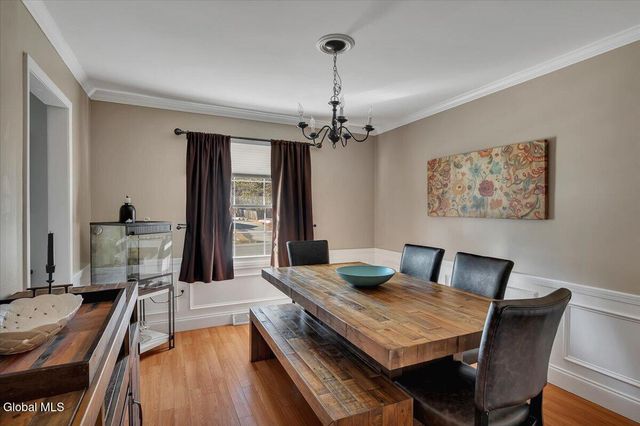 29 Bayberry Drive, Halfmoon, NY 12065