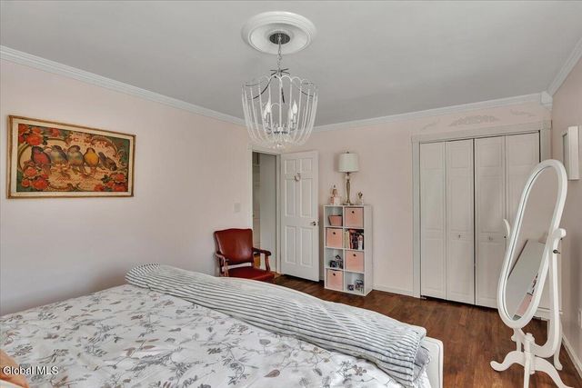 29 Bayberry Drive, Halfmoon, NY 12065