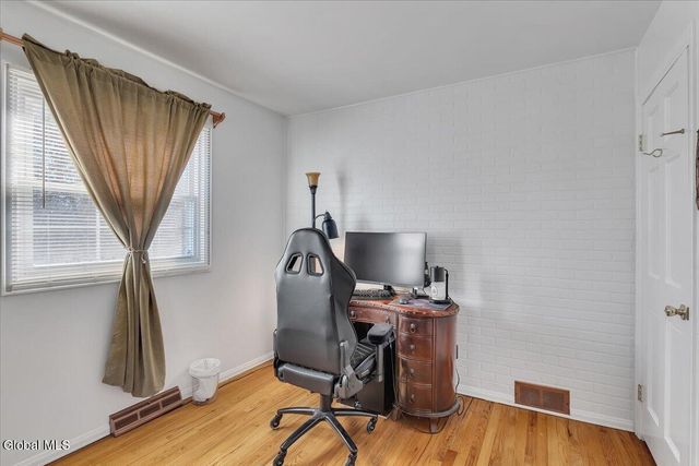 29 Bayberry Drive, Halfmoon, NY 12065