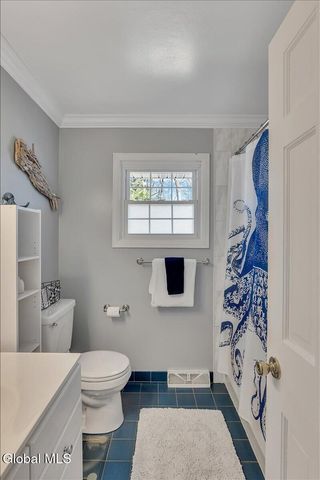 29 Bayberry Drive, Halfmoon, NY 12065