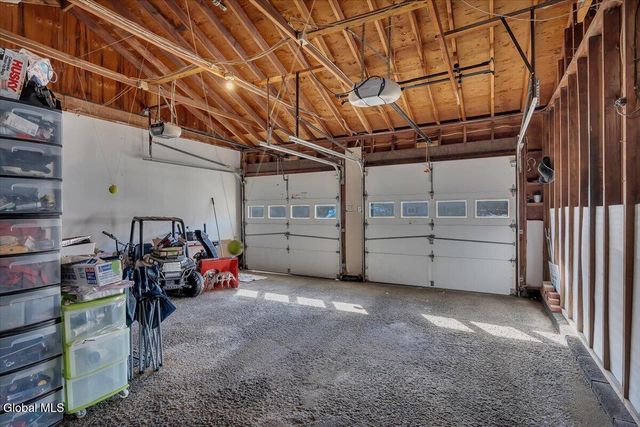 29 Bayberry Drive, Halfmoon, NY 12065