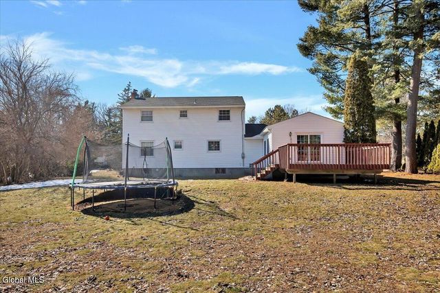 29 Bayberry Drive, Halfmoon, NY 12065