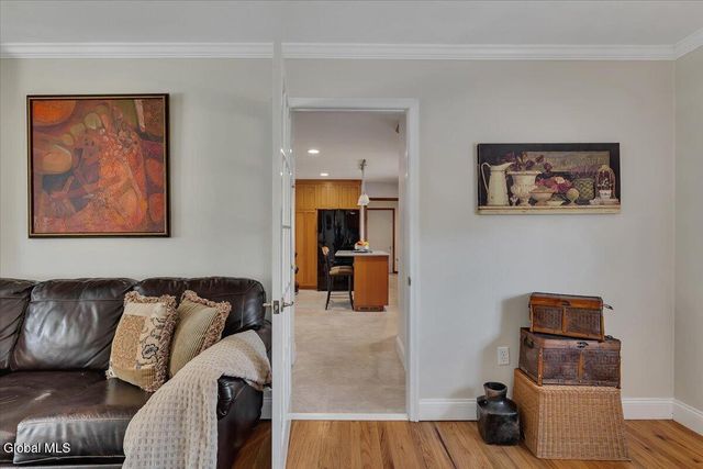 29 Bayberry Drive, Halfmoon, NY 12065