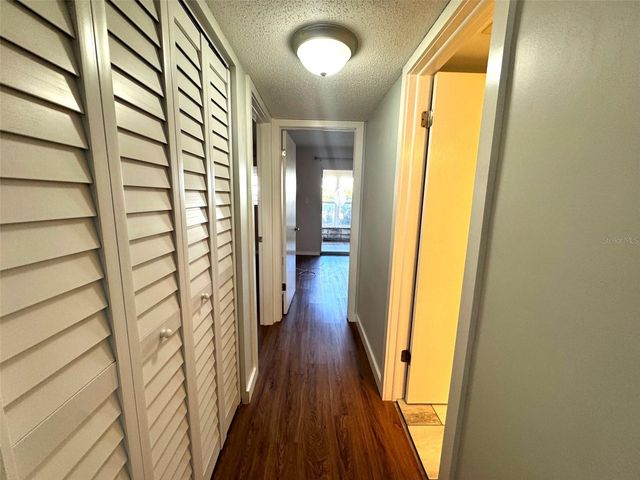 11720 PARK BOULEVARD 102, Seminole, FL 33772